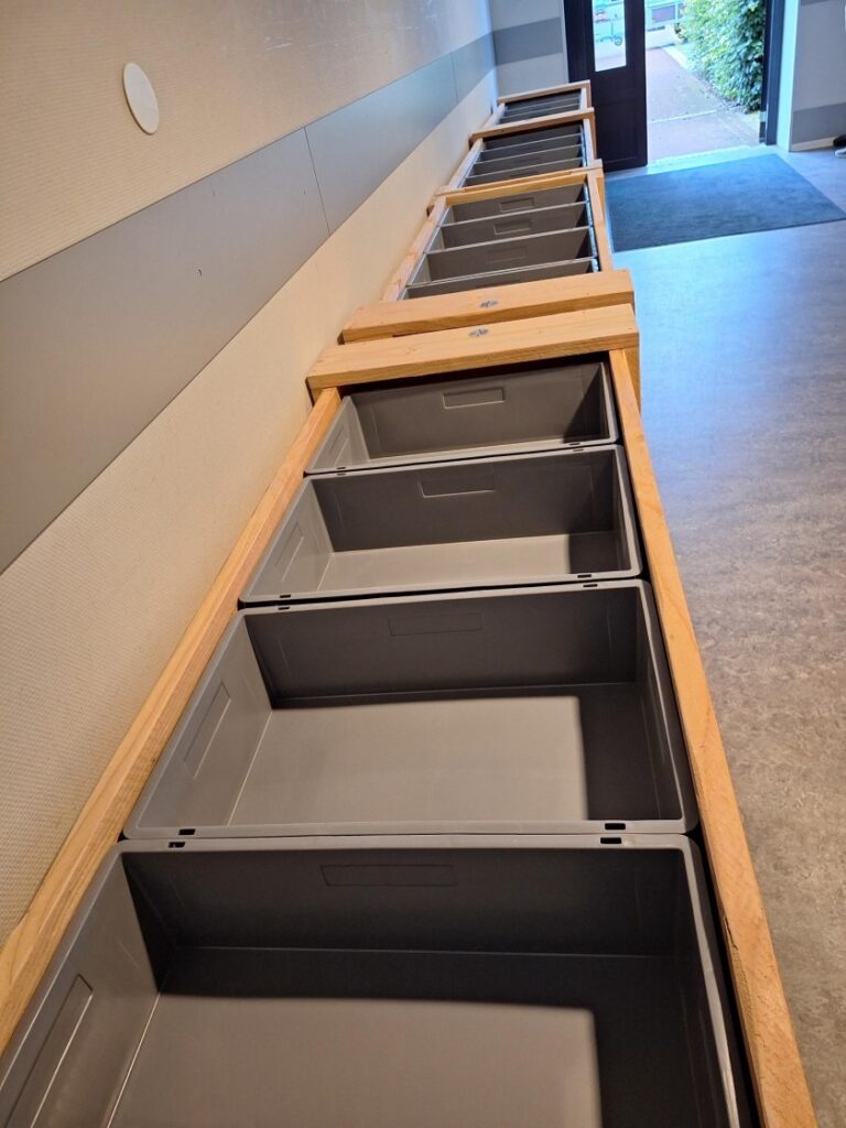 Duurzame verrijdbare kweektafel bij zorglocatie