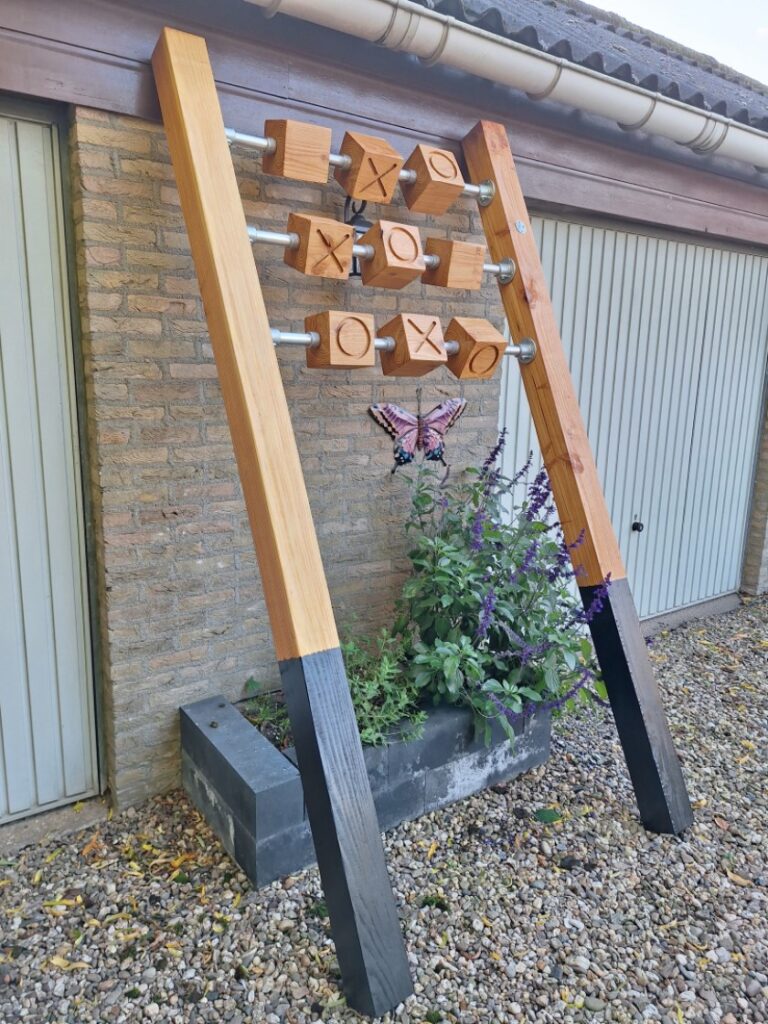 XXL boter-, kaas- en eierenspel van hout met gebeitste afwerking