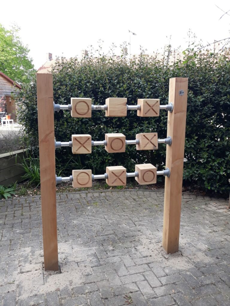 boter-kaas-en-eieren-xxl-douglas-hout-buiten