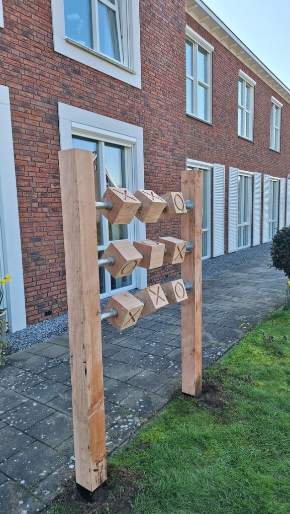 groot houten buiten spel boter kaas en eieren tuin apeldoorn